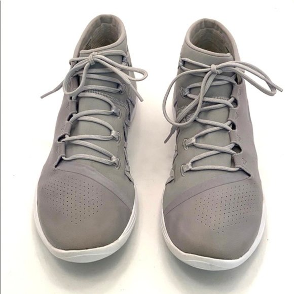 Under Armour Women's Street Precision Mid Shoe - Picture 3 of 14